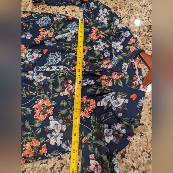 H&M blue floral button up spring summer career button up blouse S - Picture 4 of 6